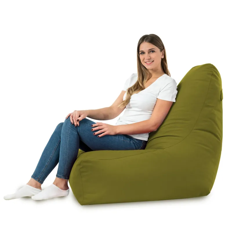 Jak dobrać beżowy fotel pufa sako do siedzenia w ciepłych wnętrzach?