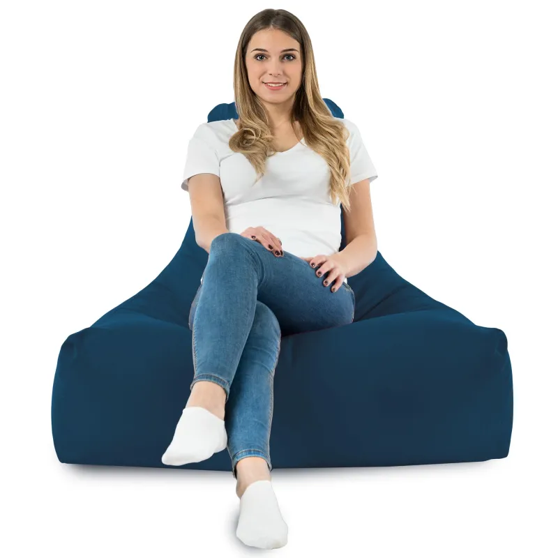 Jak dobrać beżowy fotel pufa sako do siedzenia w ciepłych wnętrzach?