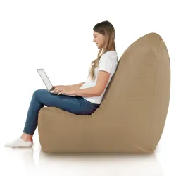 Biały fotel pufa sako z nylonu – czy sprawdzi się na tarasie lub w domu?