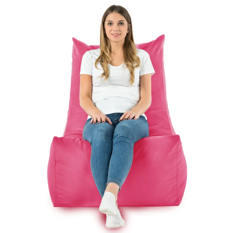 Perłowy fotel pufa sako z pluszu – jak wprowadzić lekkość i blask do salonu?