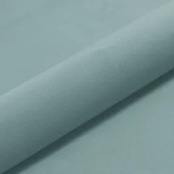 Perłowy fotel pufa sako z pluszu – jak wprowadzić lekkość i blask do salonu?