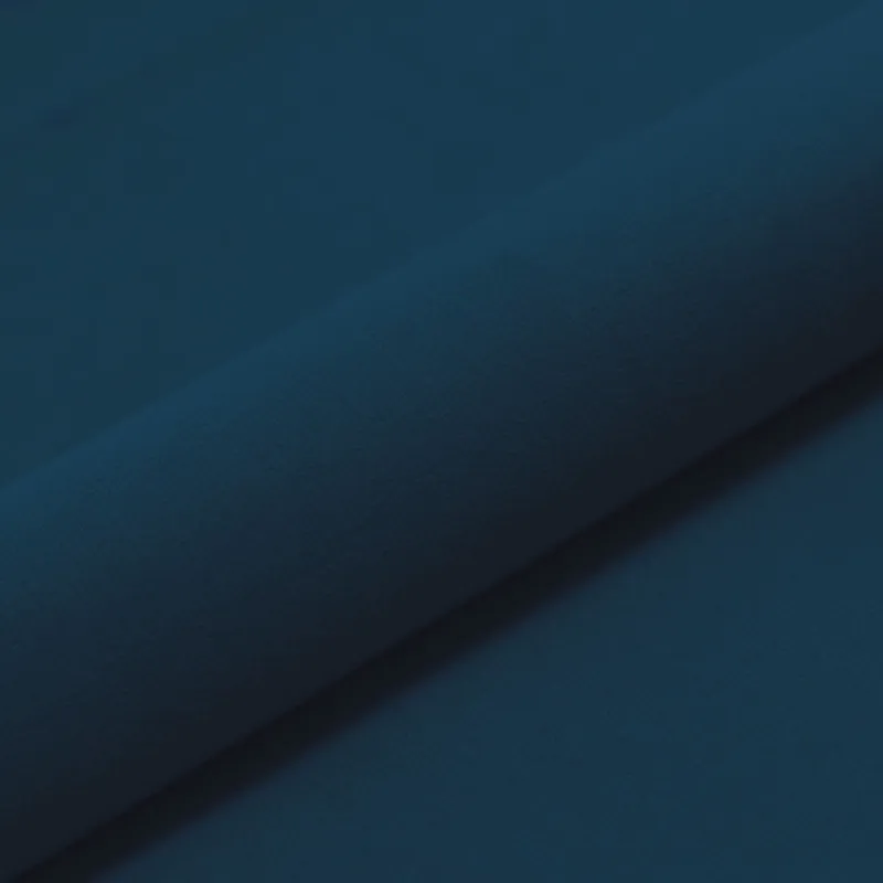 Pufa pod nogi pluszowa do salonu: co sprawdzić przed zakupem.