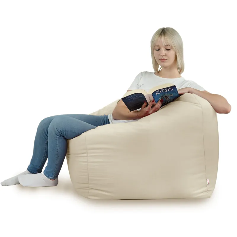 Beżowy fotel pufa sako z pluszu – ponadczasowy komfort i styl