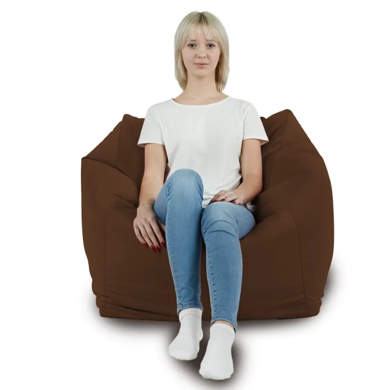 Beżowy fotel pufa sako z pluszu – ponadczasowy komfort i styl