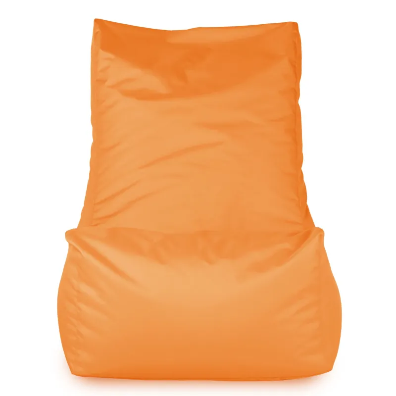 Biały fotel pufa sako z nylonu – czy sprawdzi się na tarasie lub w domu?